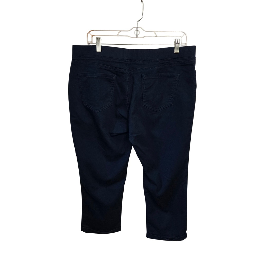 No Boundaries Womens Mid Rise Capri Pants Blue Cove XL 15-17 NJ19B619C
